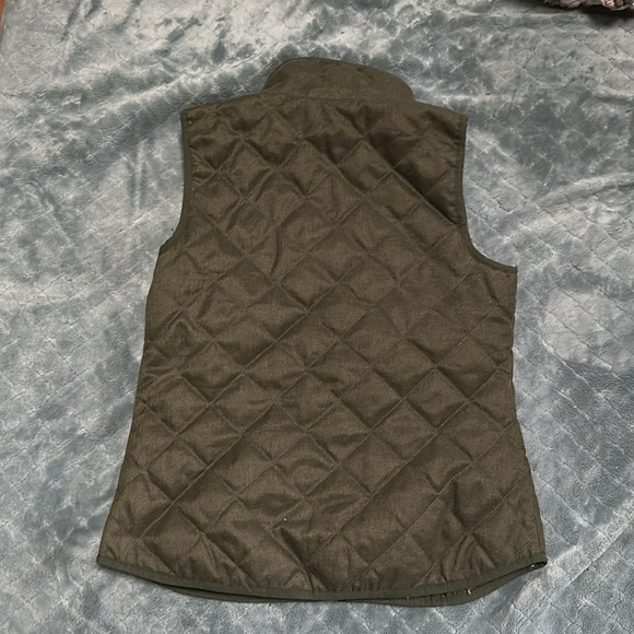 Best - Picture 3 of 4